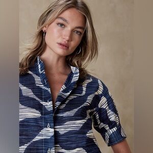 NWOT Banana Republic Blue and White Woman size XS